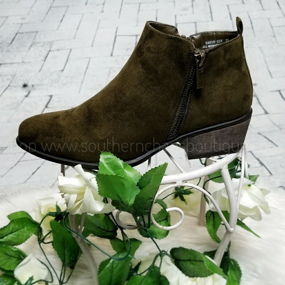 🎉 HUGE SALE 🎉  Olive You Booties - Picture 5 of 6